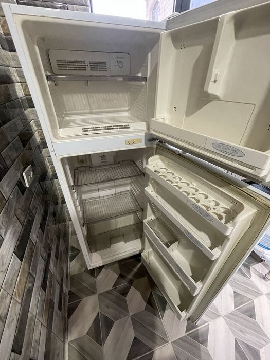 Продам холодильник Samsung