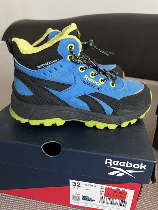 Ghete impermeabile Reebok marimea 32