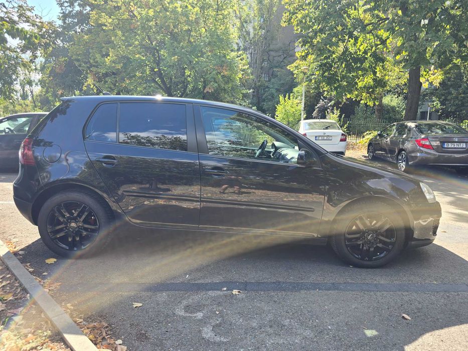 Volkswagen Golf 5 – 2.0 TDI (140 CP)