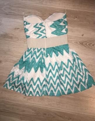 Рокля без презрамки