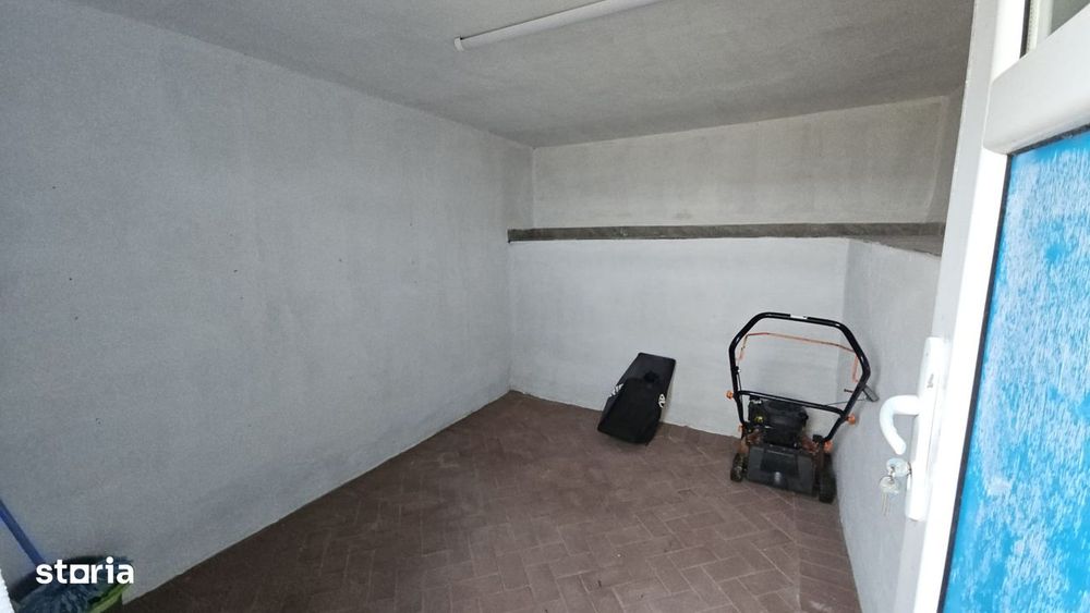 Casă modernă P+M cu vedere spectaculoasă lac Ciurbești