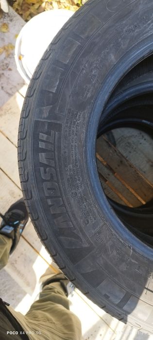 Гуми бус  215 65 15