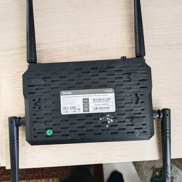 Продам дёшево модем Tenda.