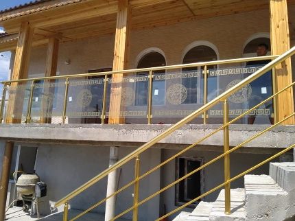 Парапети Версаче