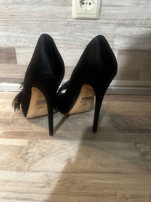 badgley mishka дизайнерски сатенени обувки на висок ток