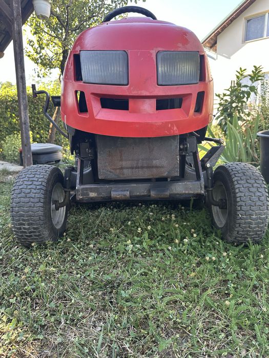 Vand tractoras tuns gazon