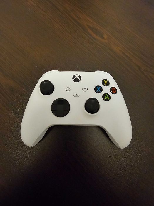 Vand XBOX Series S + 2 sau 1 Maneta