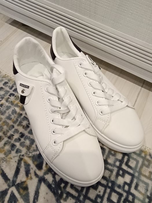 Кеды новые белого цвета