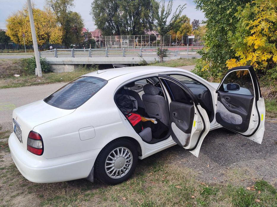 Limuzina Daewoo Leganza