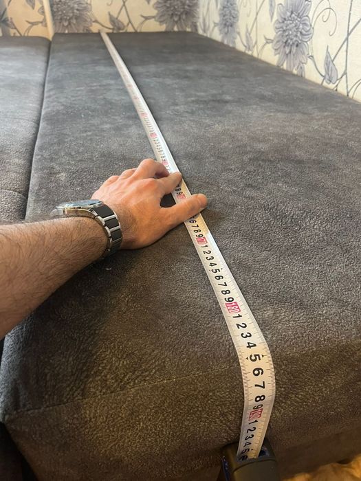 Продам 2 дивана в гостиную