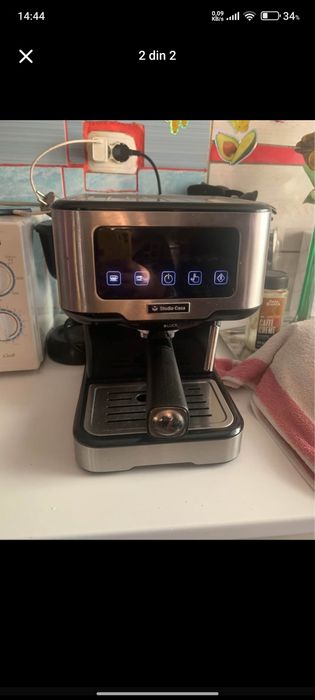 Vând sau schimb aparat de cafea studio casa