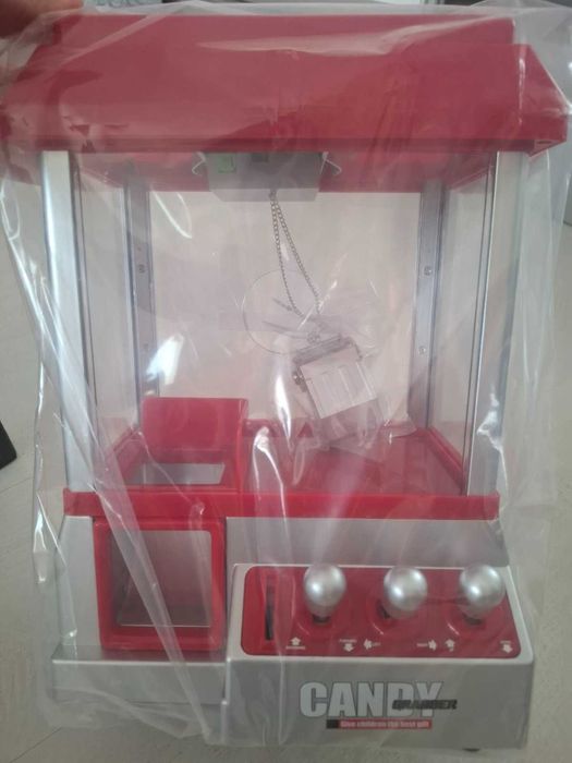 Детска Интерактивна Играчка с Хващач за Лакомства