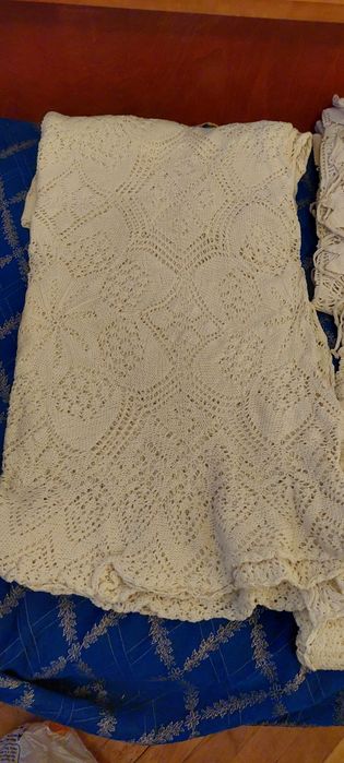 Карета и покривки на една кука