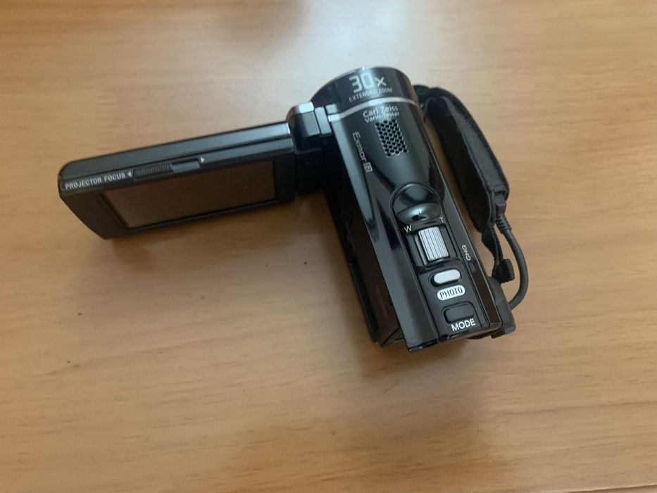 SONY handycam hdr pj200