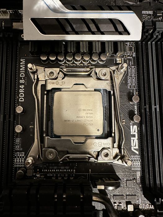 kit mb Asus x99s + cpu  i7