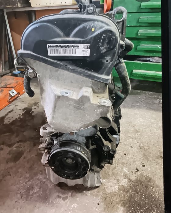 Vând motor funcțional vw up CHYA 999cmc