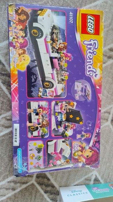 Лот от различни сетове конструктори на Lego Friends