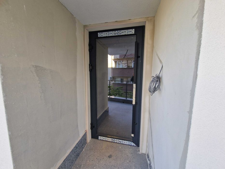 Продава се Тристаен апартамент в Благоевград, Освобождение - 176 кв.м за 910 €/кв.м - Снимка #7