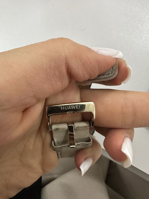 часовник Huawei GT3