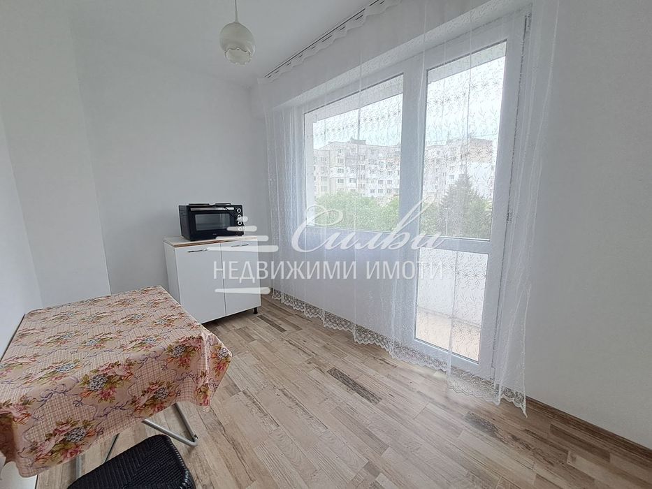 Дава се под наем Едностаен апартамент в Шумен, Боян Българанов 1 - 42 кв.м за 178.5 € - Снимка #3