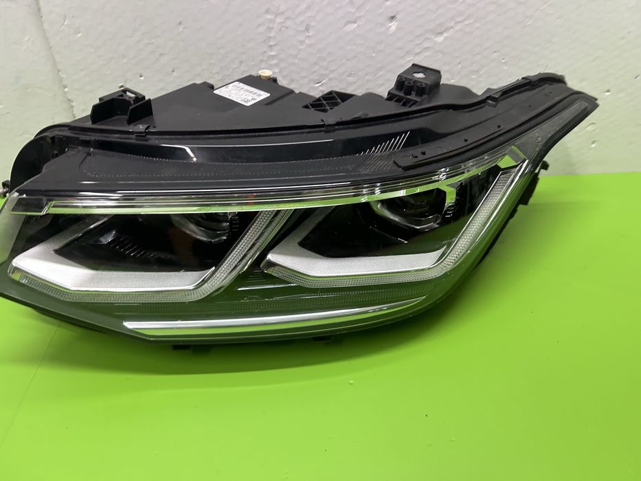 Far VW Tiguan 2 facelift iQ led adaptiv 5NB 2020-2023 stanga