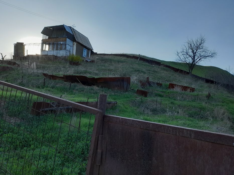 Продаётся  дача  Турарские дачи