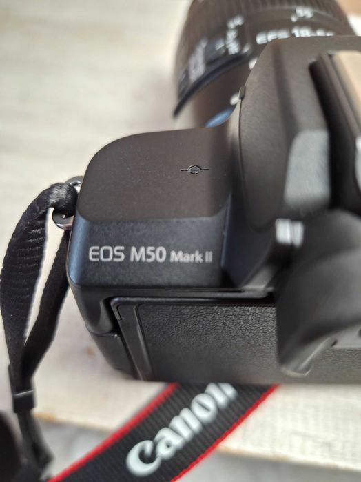 Фотоапарат Canon M50 Mark II