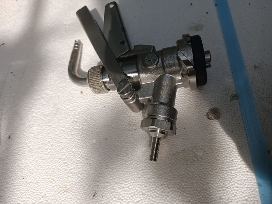 Cuplă pentru butoi de bere