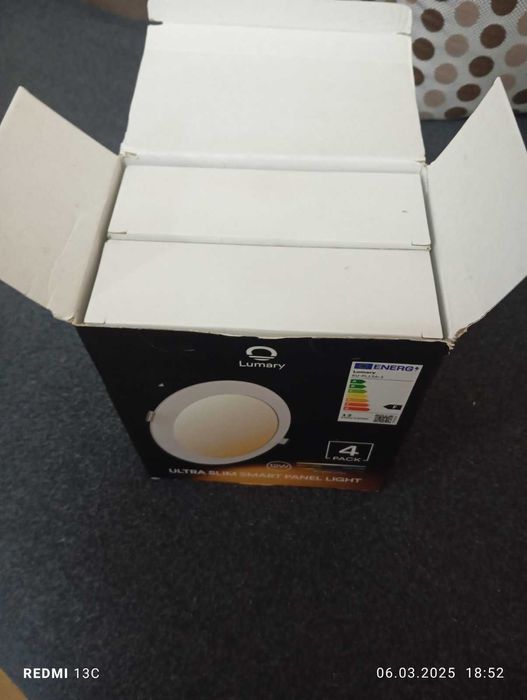 LED 4броя лед луни 12W с WIFI,16милиона цвята.