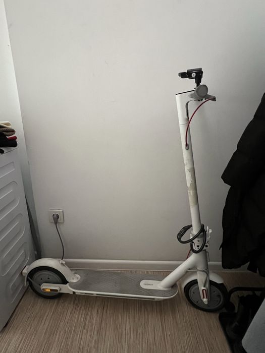 Самокат Xiaomi Electric Scooter Lite 3