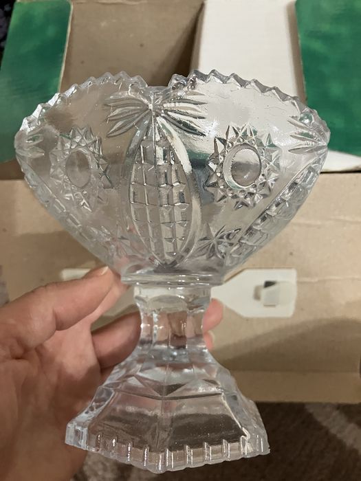 2 шт Хрустальная вазочка или конфетница