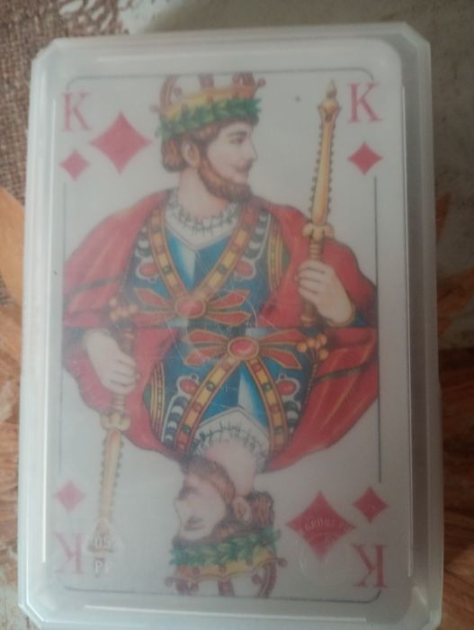 Cărți de joc de vânzare