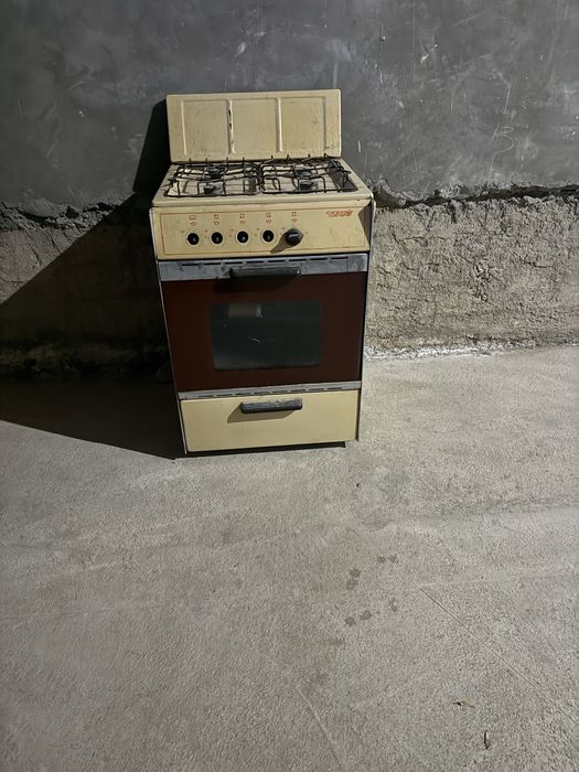 Четырехконфорочная газовая плита