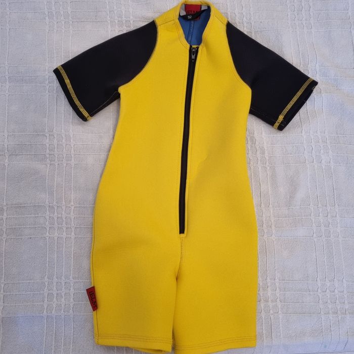 Costum neopren pentru copii