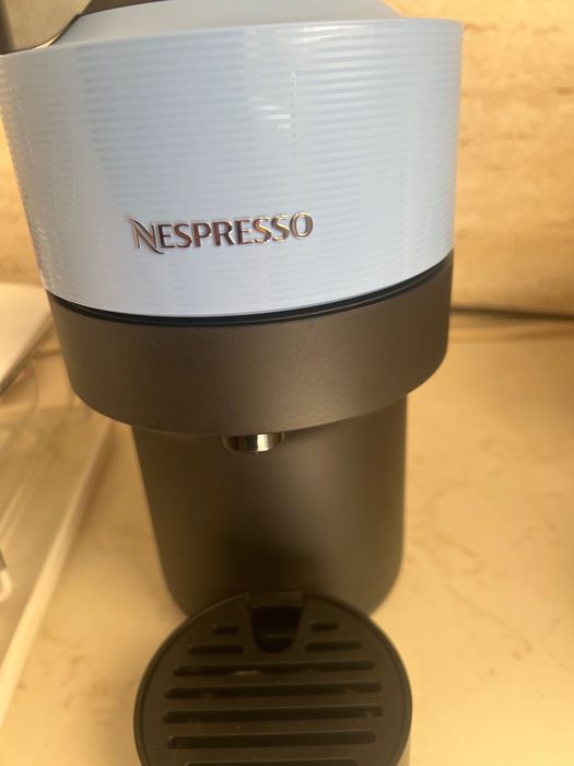 Vând expresor cafea Nespresso