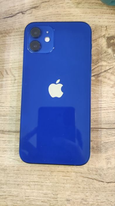 Продам Iphone 12 128gb в очень хорошем состоянии