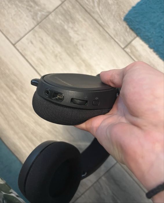 Steelseries arctic 3 black