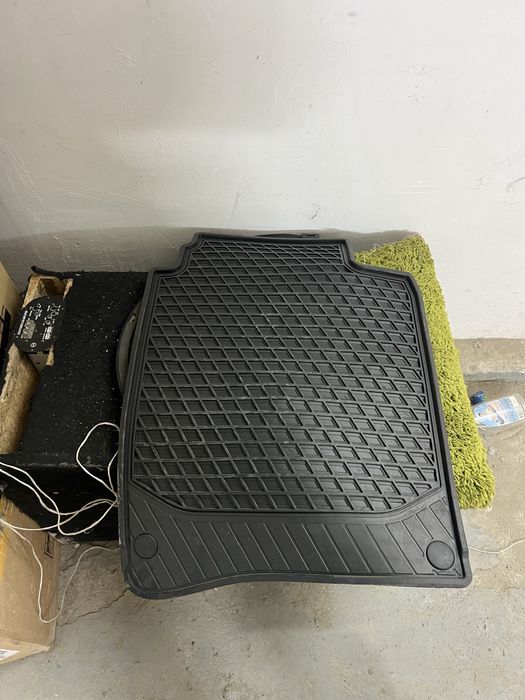 Полики от машины Mercedes Maybach