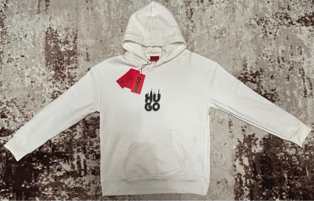 Vând bluze noi de bărbați Lacoste