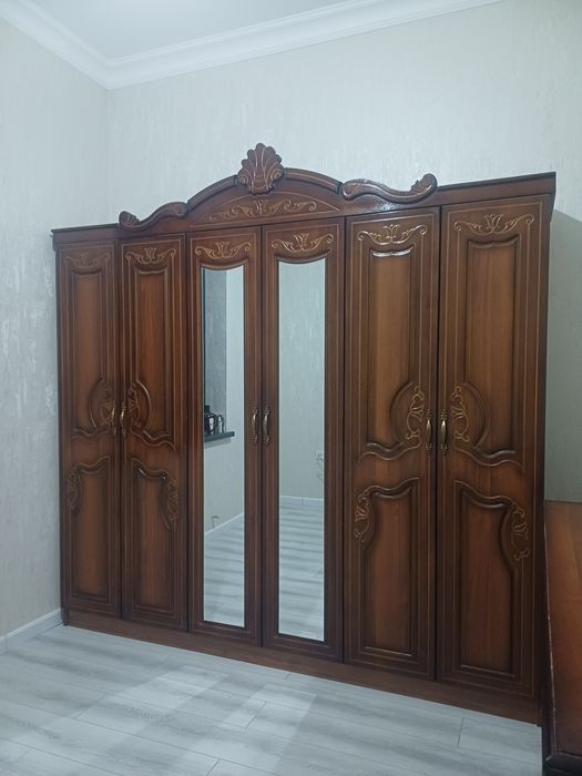 Сотилади Камод Стенка шифанер