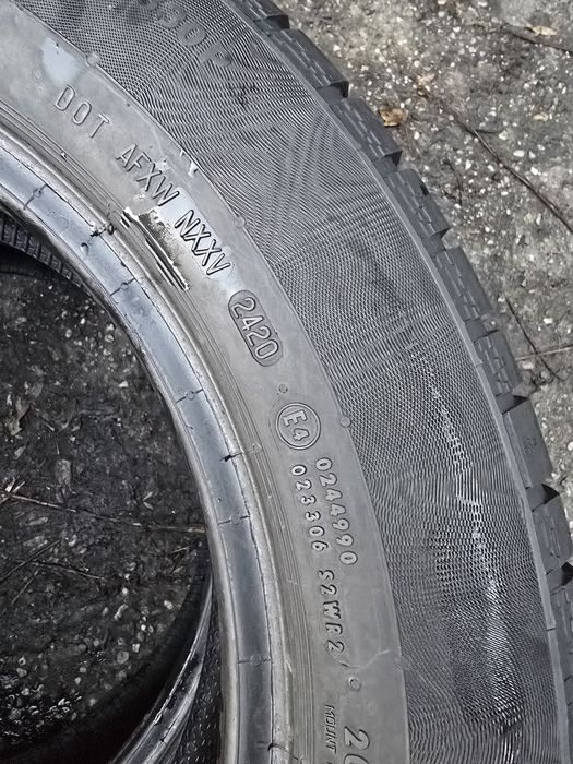 Anvelope 205 60 16 Continental iarna