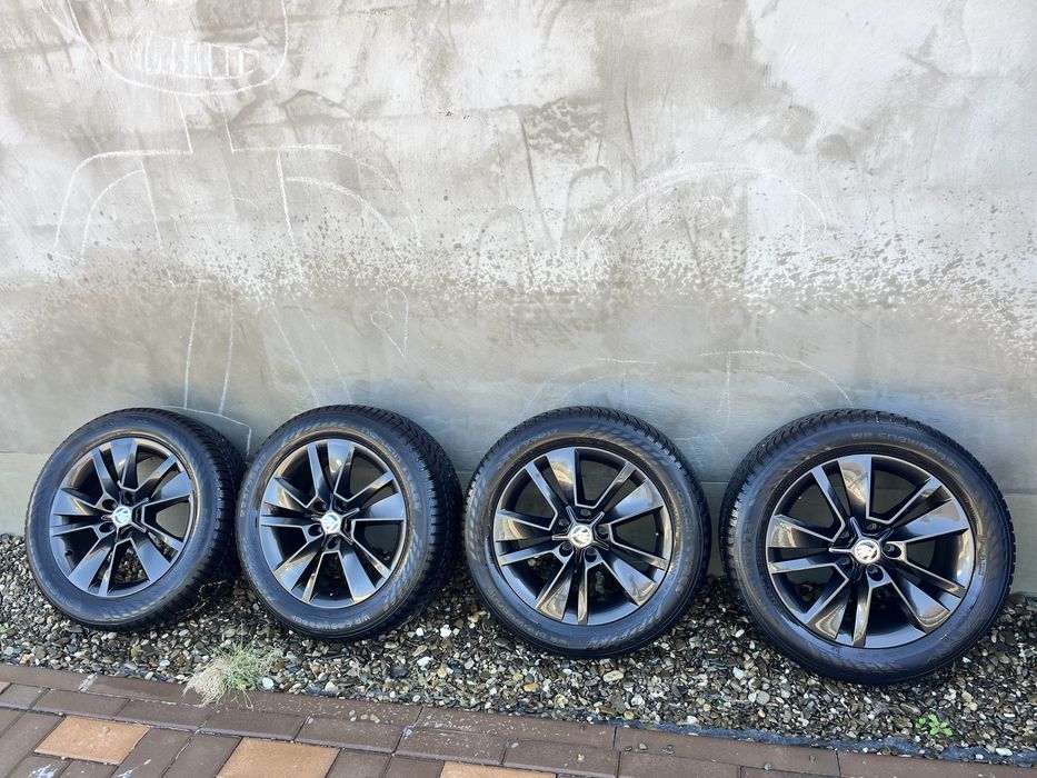 Vând set complet de 4 roți originale Škoda, provenite de pe autoturismul personal Škoda Karoq 4x4.