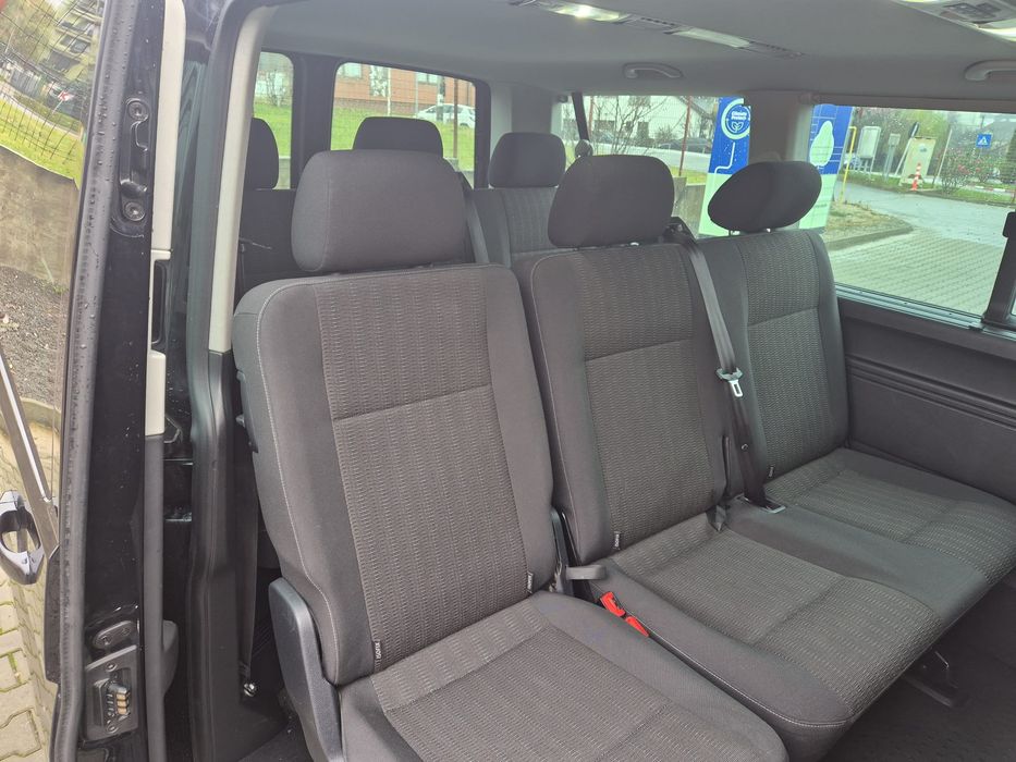 Închiriez Microbuz auto 9 locuri.Transport persoane