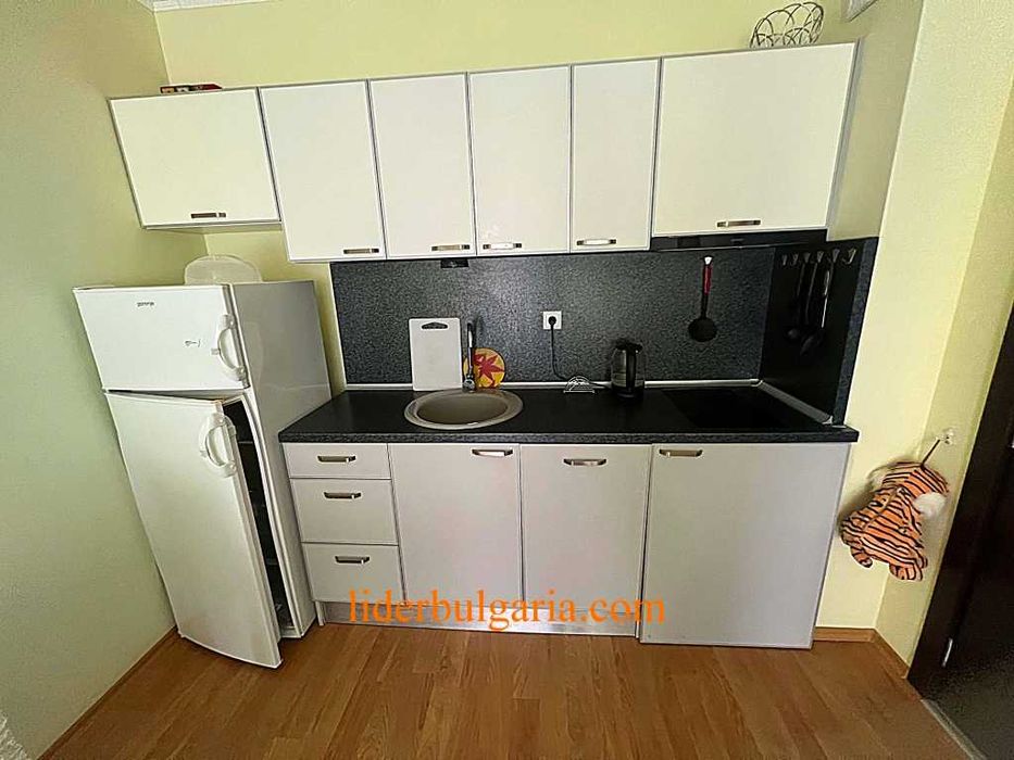 Продава се Двустаен апартамент в к.к. Елените - 54 кв.м за 1204 €/кв.м - Снимка #3