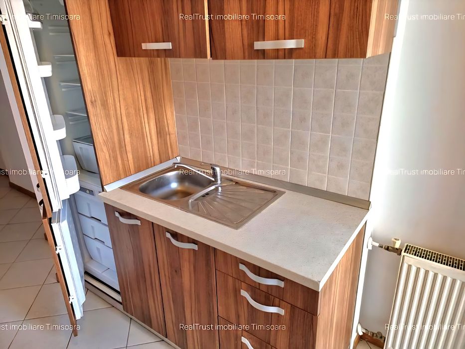 Ansamblul Rezidențial RING. Apartament spațios, zona Torontalului, et.2, parcare