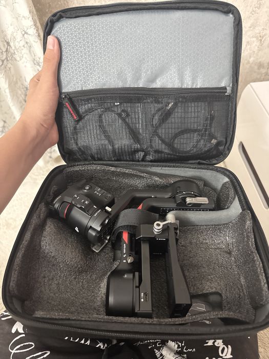 Стабилизатор DJI RS 4 Combo