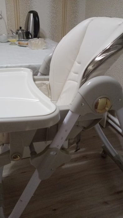 Продам стульчик для кормления