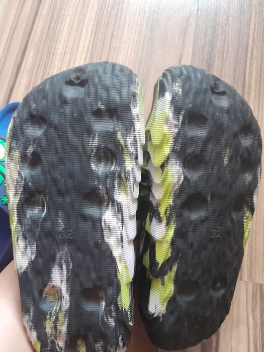 Детски чехли 31 и 32 номер