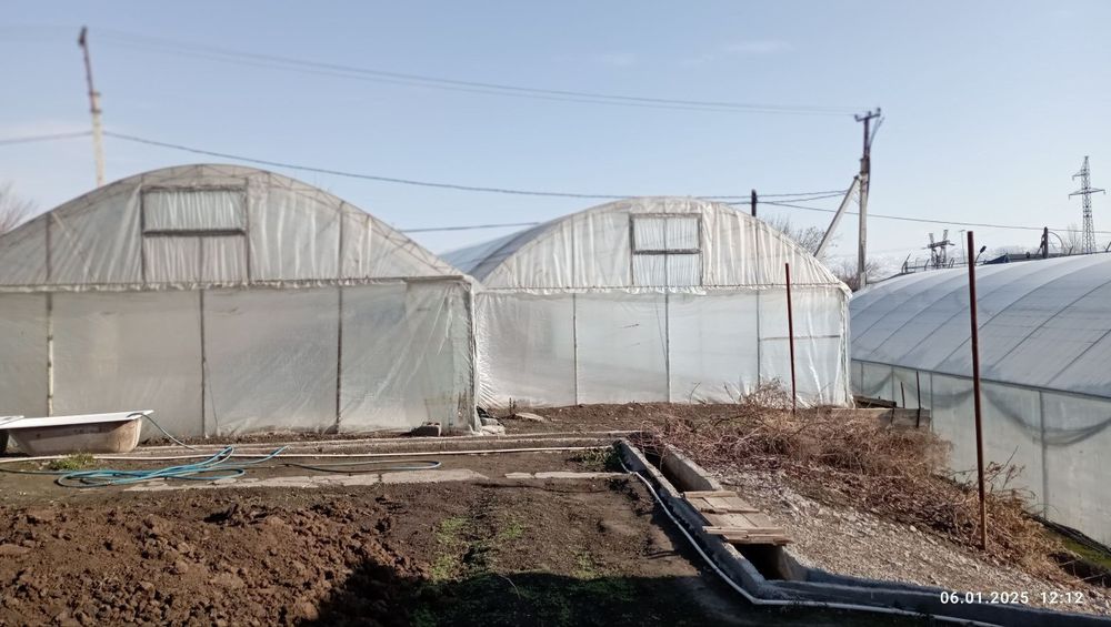 Uchastka Biznesga tayyor joy issiq honalar va seh mavjud