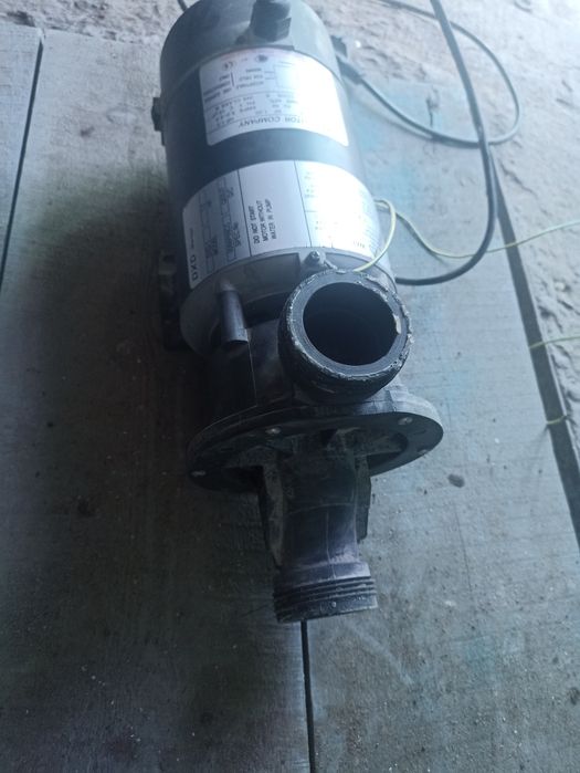 Продам насос для перекачки воды
